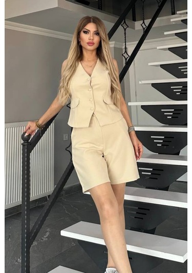 Kadın Yelekli Şortlu Takım Atlas Krep Esnek Kumaş Yazlık Yelekli Takım Bej Bej
