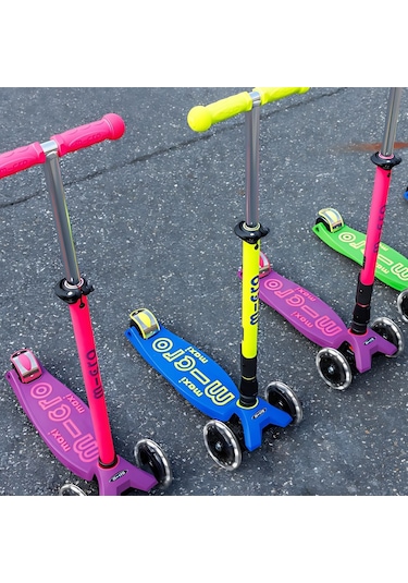 Micro Maxi Deluxe Foldable Neon Led Parrot Green