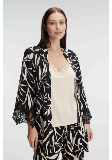 Anıl 5823 İp Askılı V Yaka Kadın Viskon Tropikal Yazlık Örme Dantel Detaylı Pijama Takımı Sabahlık 001