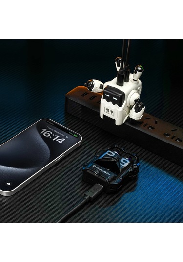 Gravastar Delta35 Robot Figürlü 35w Hızlı Şarj Adaptörü Ve Şarj Standı, Beyaz
