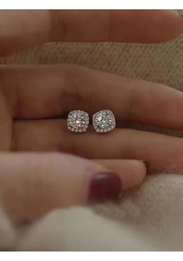 925 Ayar Gümüş Zirkon Taşlı Çiçek Saplama Küpe Gümüş