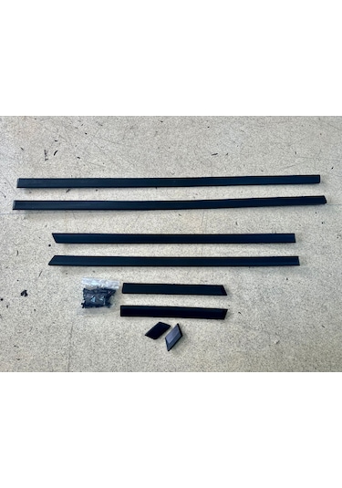 BMW E34 Kapı Çıtası