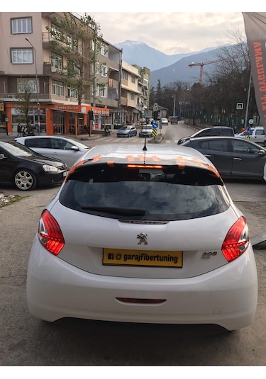 Peugeot 208 Spoyler Kapak Piano Black