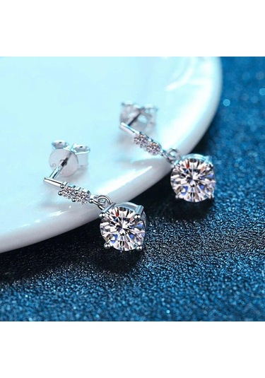 Beyaz Bague Ringen S925 Gümüş Mossan Pırlanta Saçaklı Hareketli Küpe Kız Arkadaşa Sevgililer Günü Hediyesi 0.5ct 2