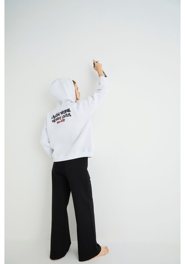 Hello Kitty Lisanslı Baskılı Kapüşonlu Kalın Sweatshirt Renkli