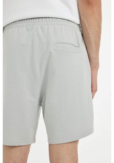 DeFacto Slim Fit Dar Kesim Dar Paça Şort A3893AX24HSGR184