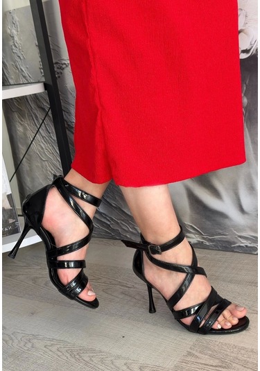 Mariya Siyah Rugan Topuklu Ayakkabı Siyah3