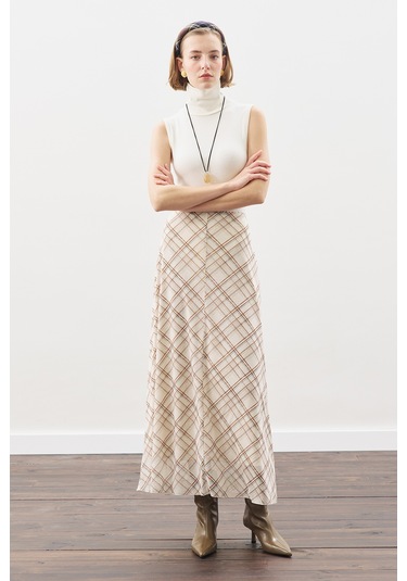 Desenli Tül Etek Bej Ekose Bej Ekose