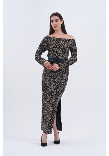 Şıklığın Yeni Tanımı Etek Bluz İkili Takım Koleksiyonumuzla Tarzınıza Güç Katın Siyah