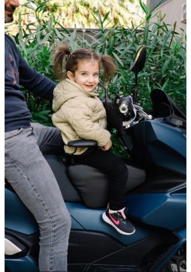 Honda FORZA Motosiklet Çocuk Koltuğu, Emniyet Kemerli, Deri, Kollu, 4-8 Yaş