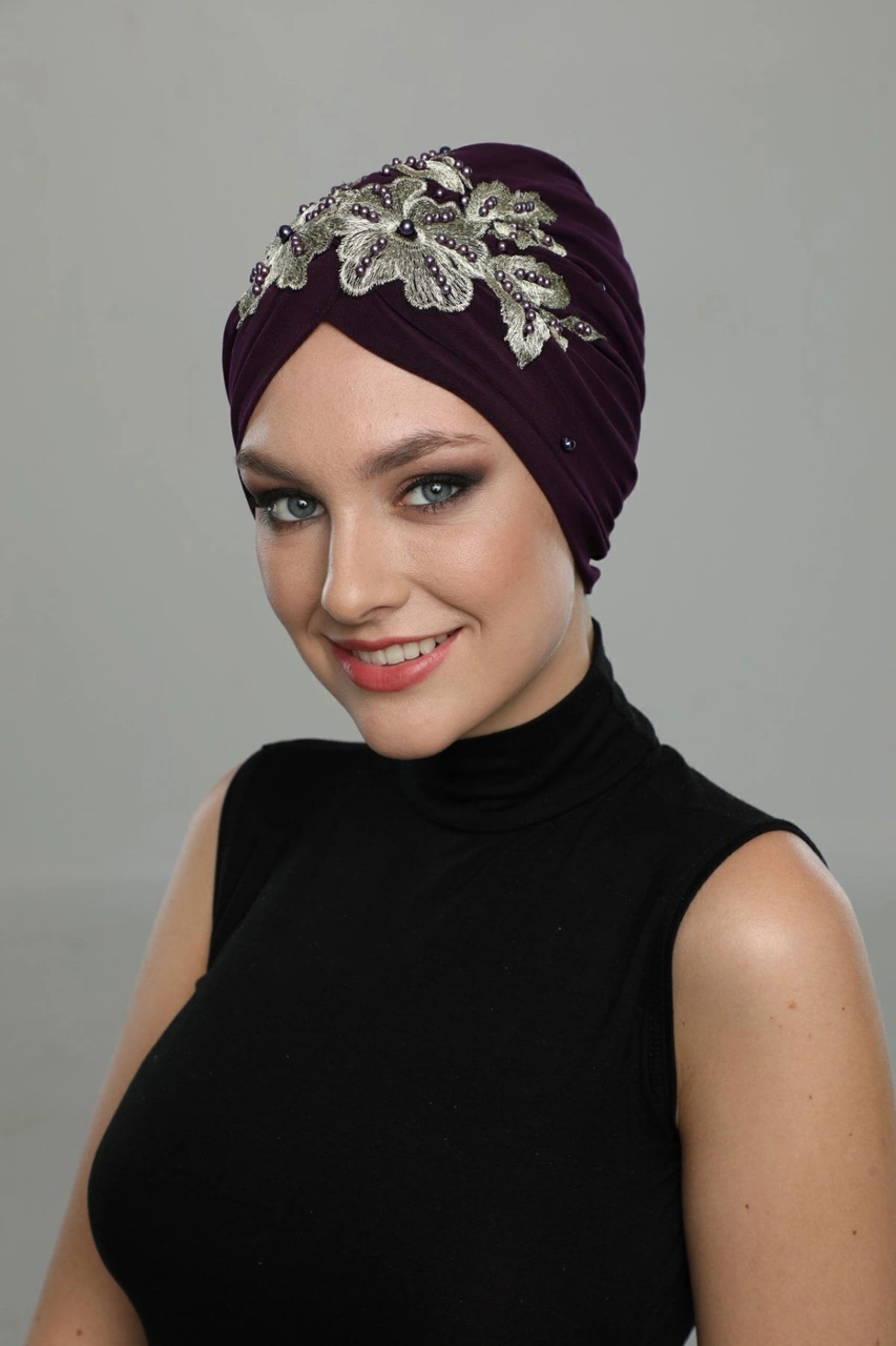 Kopma Astarlı Işlemeli Mor Sırma Motifli Hazır Türban Tesettür Abiye Bone Mor Sırma