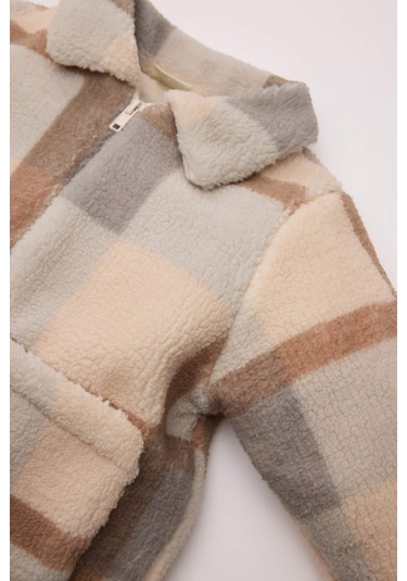 DeFacto 	Kız Bebek Gömlek Yaka Fermuarlı Kare Desenli Welsoft Pelüş Hırka D3826A524WNBE88 Mavi