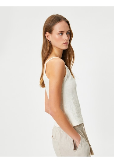 Koton İnce Askılı Atlet Dokulu Pamuklu Kırık Beyaz 4sak10075ek
