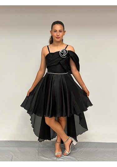 Kız Çocuk Abiye Askılı Siyah Tek Omuz Gül Detaylı Kuyruklu Şifon Abiye Elbise 10-15 Yaş Siyah