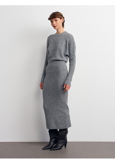 Dilvin 90260 Bisiklet Yaka Yumuşak Dokulu Triko Elbise-füme M. Füme M.