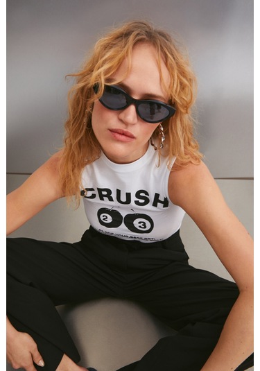 Azura Kadın Baskılı Kısa Kollu Crop Beyaz T-shirt