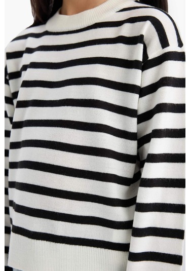 Defacto Kız Çocuk Standart Fit Bisiklet Yaka Çizgili Triko Kazak C6903a825aubk27 Siyah