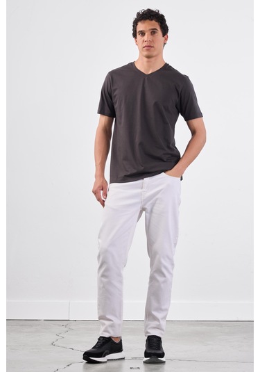 Antrasit V Yaka Pamuklu Düz Renk Slim Fit Erkek T-shirt Antrasit