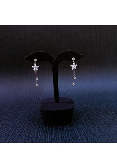 925 Ayar Sallanır Tasarımlı Kadın Gümüş Küpe -sade Ve Şık Gümüş