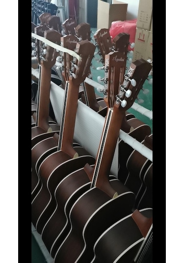 Agostini-Pukahg400-S Maun Ağacı-Sap Ayarlı- 4/4 Tam Klasik Gitar