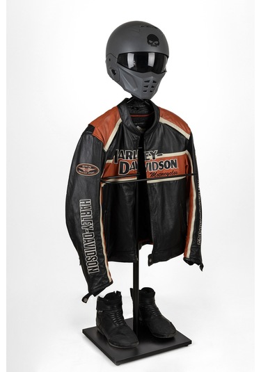 Biker Butler Kask Askılı Metal Dilsiz Uşak Motosiklet Tutkunlarına Özel Siyah1