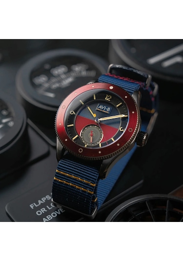 Avı-8 Flyboy Airmaster Sector Av-4112-04 Erkek Kol Saati Altın