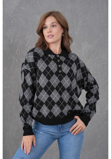 Kadın Polo Yaka Yarım Pat Düğme Detay Desenli Oversize Triko Kazak Siyah