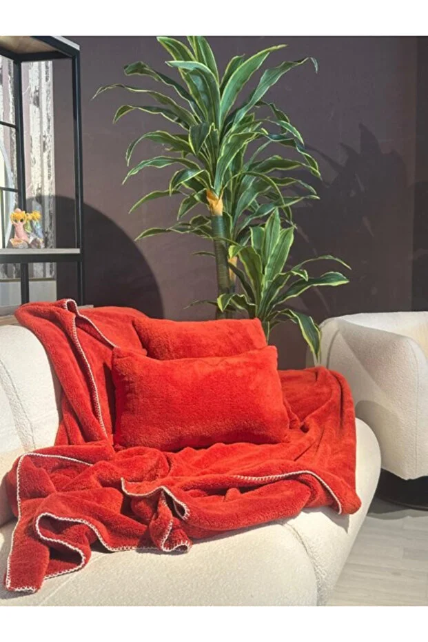 Wellsoft Tek Kişilik Tv Battaniye Ve Kırlent Seti 150 X 200 Cm Kiremit