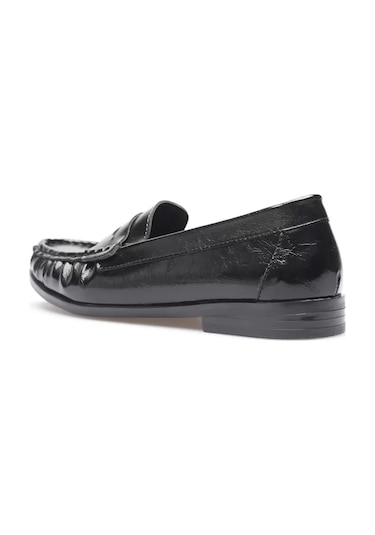 Trendella Siyah Parlak Deri Görünümlü Penny Loafer Tr88ms02a