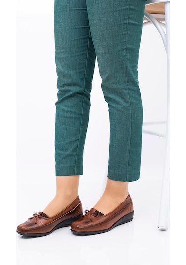 Frida Kadın Tam Ortopedik Topuk Jelli Taba Günlük Kurdele Detaylı Anne Ayakkabısı 41-42-43 Numara Taba