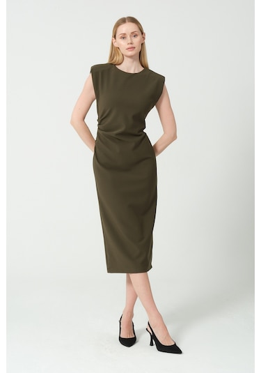 Arka Yırtmaç Detaylı Bel Büzgülü Elbise Haki