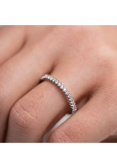 Gümüş Tek Sıra Zirkon Taşlı Tamtur Yüzük