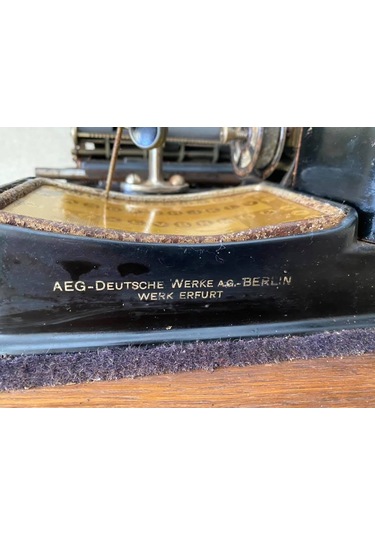 Aeg Mignon 4 Antika Daktilo Q Klavye - Koleksiyonluk Ahşap Kasalı