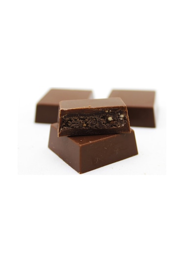 Dark Brown Dökme Fındık Parçacıklı Sargılı Kare Sütlü Çikolata 1 KG