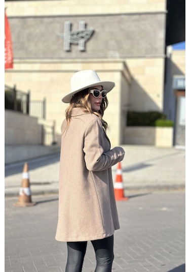 Kadın Kahve Astarlı, Kruvaze Ceket Yaka, Tek Düğme, Rahat Kalıp, Fitilli Kaşe Kumaş Kaban Kahve Kadın Kahve Astarlı, Kruvaze Ceket Yaka, Tek Düğme, Rahat Kalıp, Fitilli Kaşe Kumaş Kaban Kahve