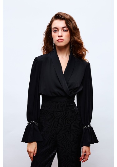 Sateen Kol Aksesuar Detaylı Bluz - Siyah-133703 Siyah