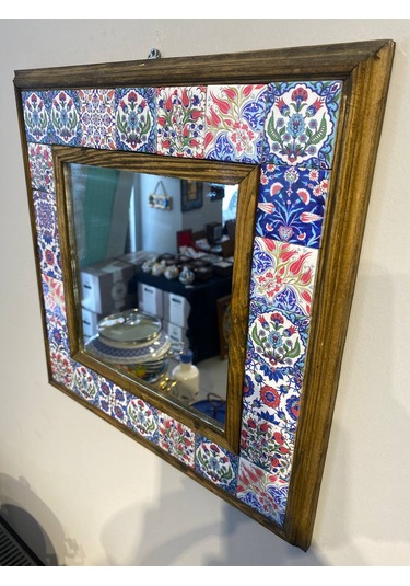 El Yapımı Seramik Ve Ahşap Malzeme İle Çerçeve Edilmiş Ayna 36cmx36cm