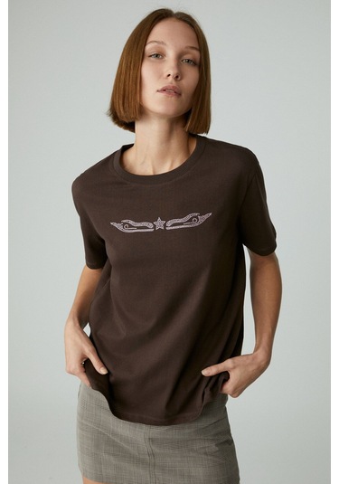 GRIMELANGE Cherıe Kadın Crop Taşlı Yuvarlak Yaka Kahverengi T-shirt Kahverengi