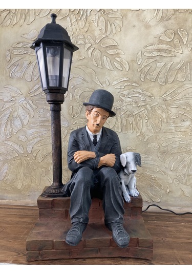 Charlie Chaplin Sokak Lambası Altın Siyah
