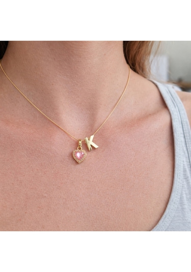 14k Altın Renginde K Harf Pembe Kalpli Minimal Çelik Kadın Kolye Altın