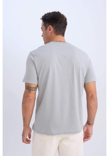DeFacto %100 Pamuk New Regular Fit Bisiklet Yaka Basic Düz Kısa Kollu Tişört V7699AZ25SPGR88
