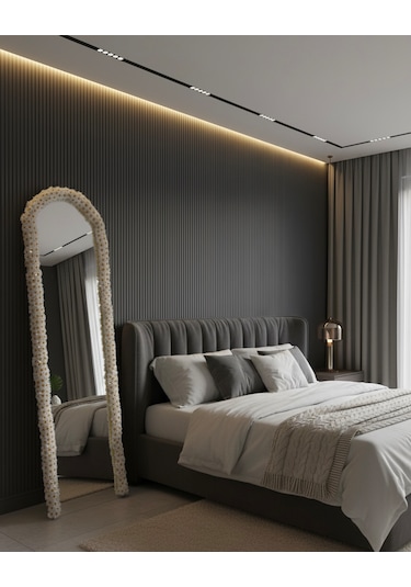 Gold Çerçeveli Papatyaların Büyüsüyle Buluşan "daisy Dreams" Boy Aynası Altın