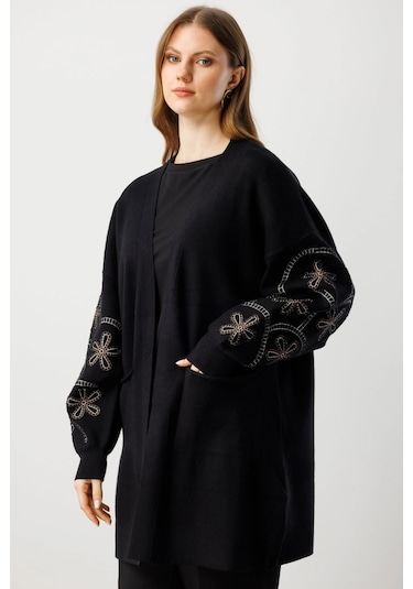 On Fashion Kadın Çiçek İşlemeli Torba Cepli Siyah Hırka 60904 Siyah