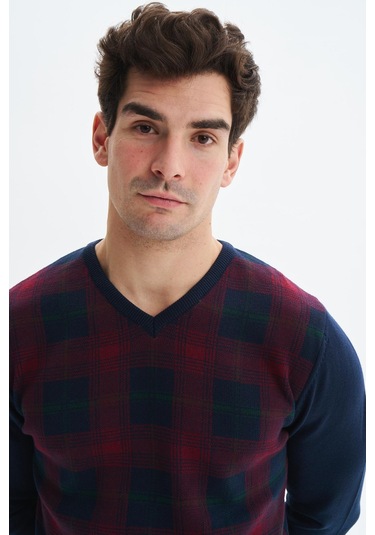 Arma Erkek Slim Fit Likralı Akrilik Kumaş V Yaka Kareli Kazak K0kro0860 Lacivert