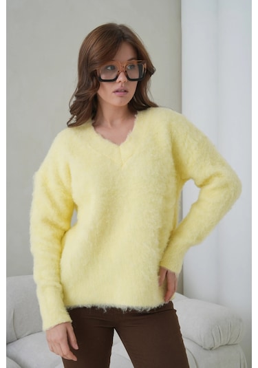 Kadın V Yaka Sakal Dokulu Şardonlu Oversize Triko Kazak 8695 Sarı