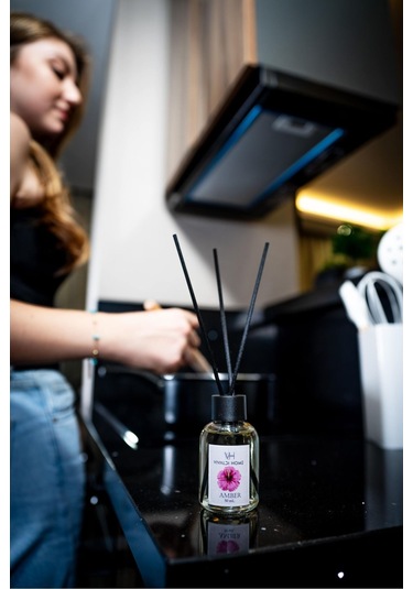 Vivaldi Home Amber Çiçeği Çubuklu Oda Kokusu Esansiyel Uçucu Yağ 50 ML