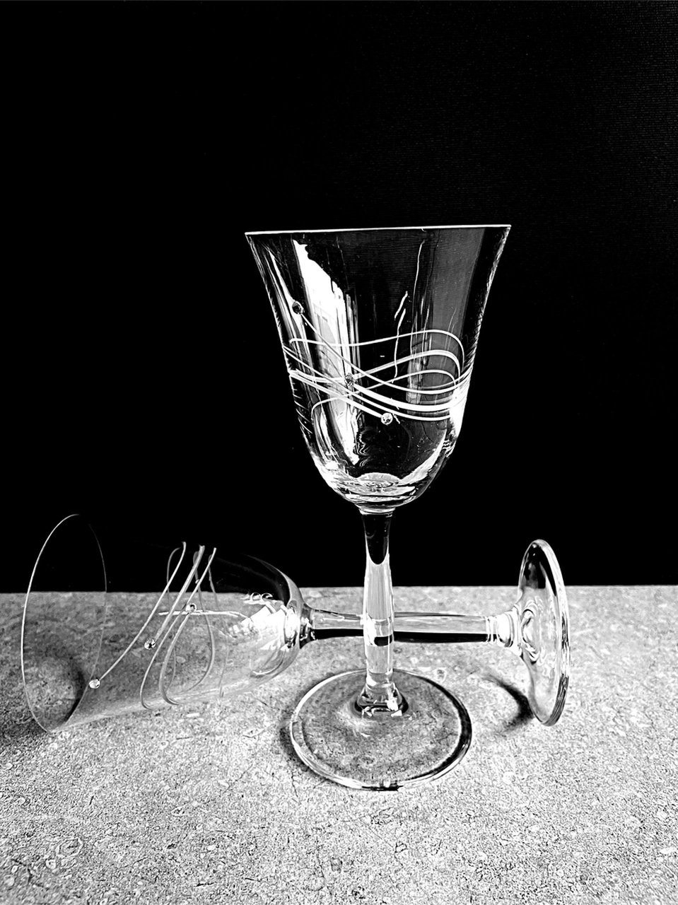 Dekor Ve Dekor Üzeri Taşla Süslenmiş 4 Adet Ayaklı Bardak Şeffaf