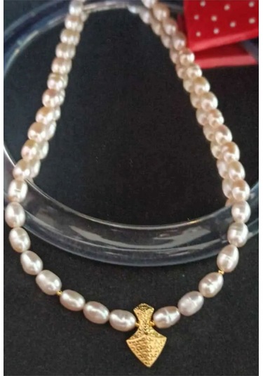 24k Altın Kaplama Gerçek Somon İnci Mızrak Detaylı Dorikalı Tasar Çok Renkli