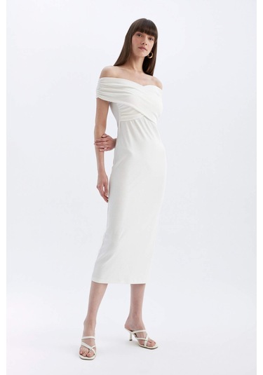 DeFacto Bodycon Vücudu Saran Omuzu Açık Fitilli Kaşkorse Kolsuz Midi Abiye Elbise D1827AX24HSER105 DeFacto Bodycon Vücudu Saran Omuzu Açık Fitilli Kaşkorse Kolsuz Midi Abiye Elbise D1827AX24HSER105