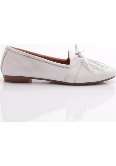 Dgn 133 Kadin Büzgü Detayli Babet 133-2109-R6840 Beyaz Dgn 133 Kadin Büzgü Detayli Babet 133-2109-R6840 Beyaz